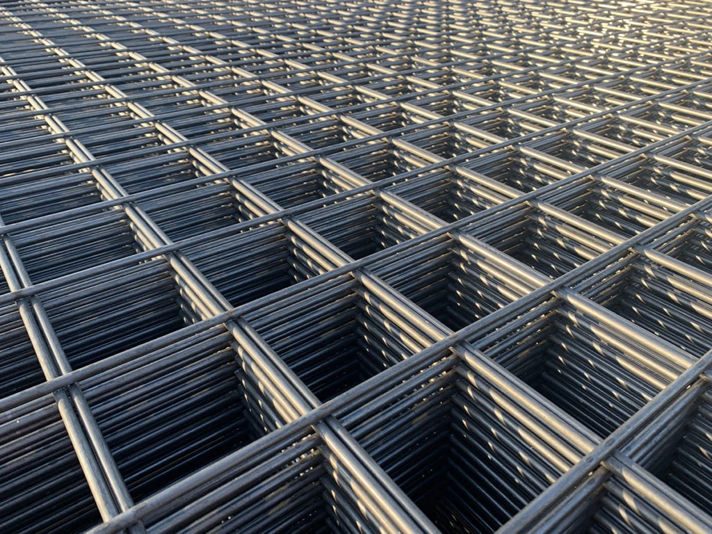 fence with spikes